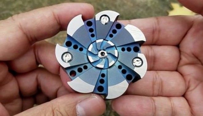 Спиннер «Metal Worn Turbine Hand Spinner v2 and V3».