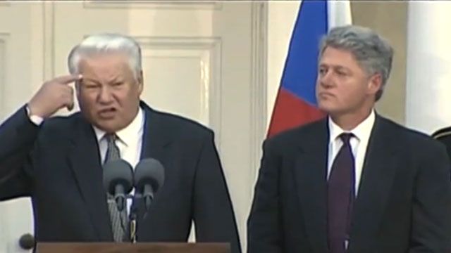 Все законы и указы 90-х в Россию привозили из США на английском языке Все законы и указы 90-х в Россию привозили из США на английском языке