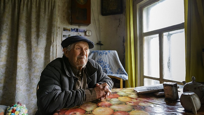 Евгений Васильевич копил деньги 63 года. Евгений Васильевич копил деньги 63 года.