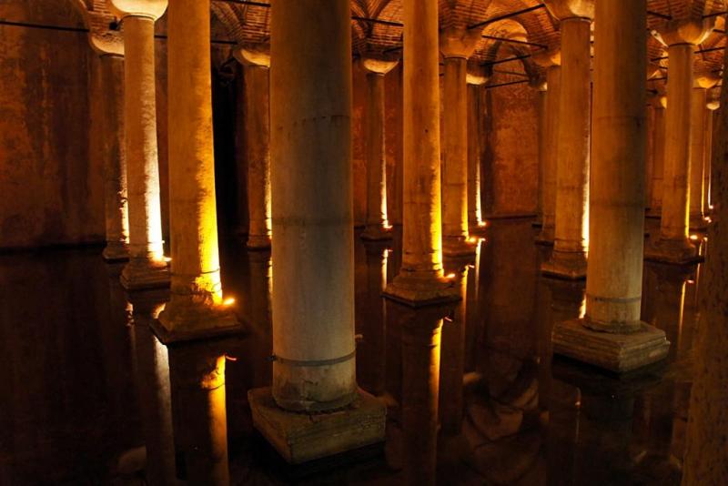 В водохранилище