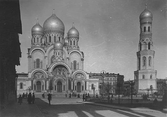 Как уничтожали Александро-Невский православный собор в Варшаве