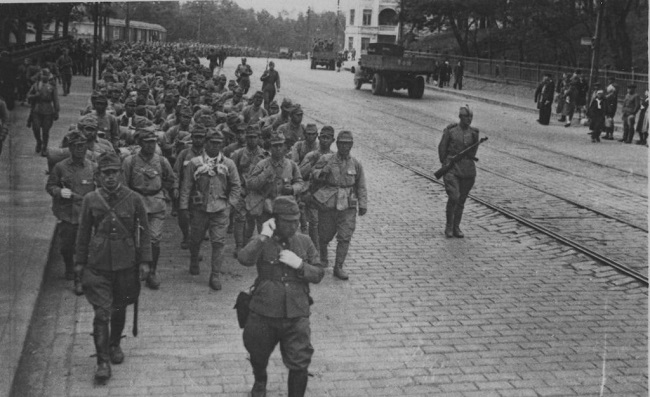 8 августа 1945 года Советский Союз объявил войну Японии. 8 августа 1945 года Советский Союз объявил войну Японии.