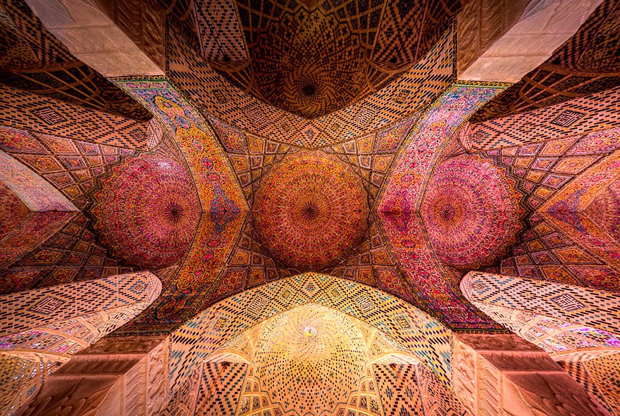 MosqueCeilings14 Чарующие и гипнотизирующие своды мечетей
