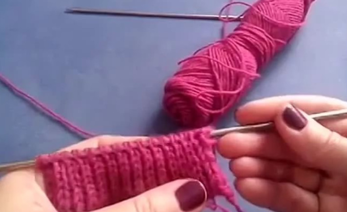 Итальянская резинка спицами…