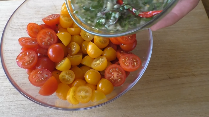 Маринованные помидоры в итальянском стиле Вкусно, Приготовление, Закуска, Рецепт, Другая кухня, Видео, Длиннопост, Помидор, Маринование, Кулинария