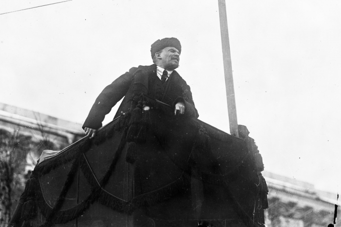 Россия 1917 года в архивных фотодокументах Россия 1917 года в архивных фотодокументах
