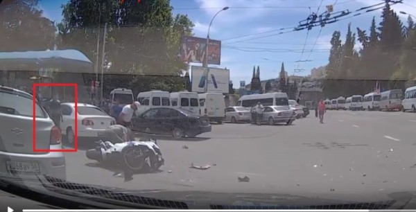 В Крыму иномарка сбила байкера (ФОТО, ВИДЕО)