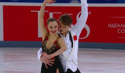 Россияне выиграли весь пьедестал на чемпионате Европы по фигурному катанию в программе спортивных пар