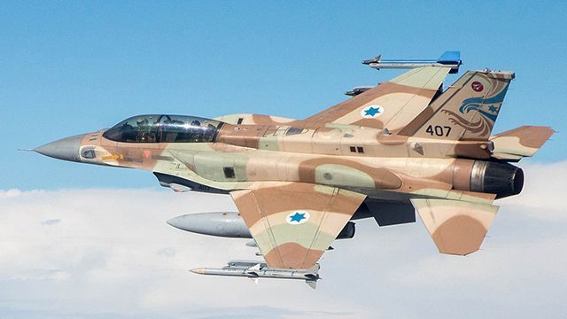 В Сирии объяснили, почему открыли огонь по самолетам Израиля