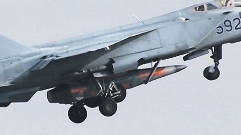 Россия показала «убийцу авианосцев» Россия показала «убийцу авианосцев»