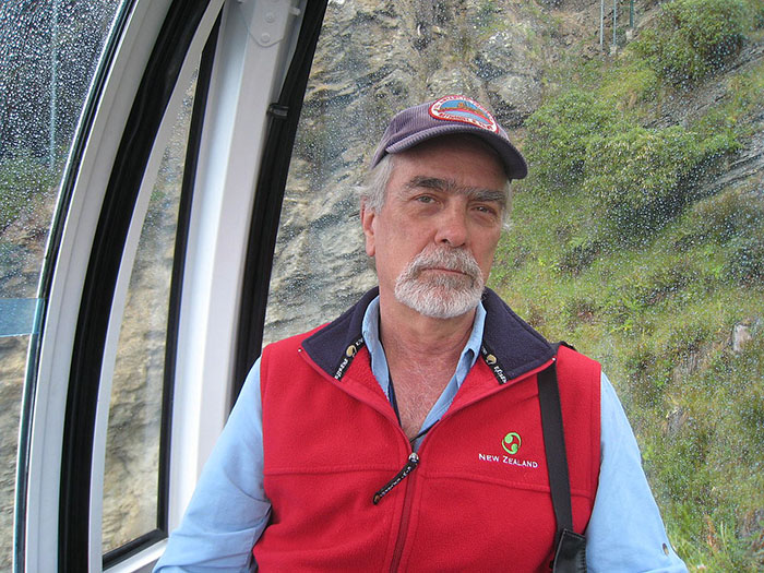 Брюс Люйендик (Bruce P. Luyendyk). Брюс Люйендик (Bruce P. Luyendyk).