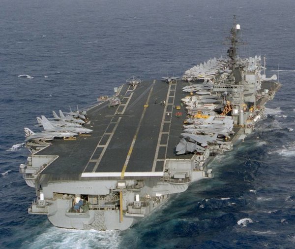 Авианосец USS Kitty Hawk (CV-63)