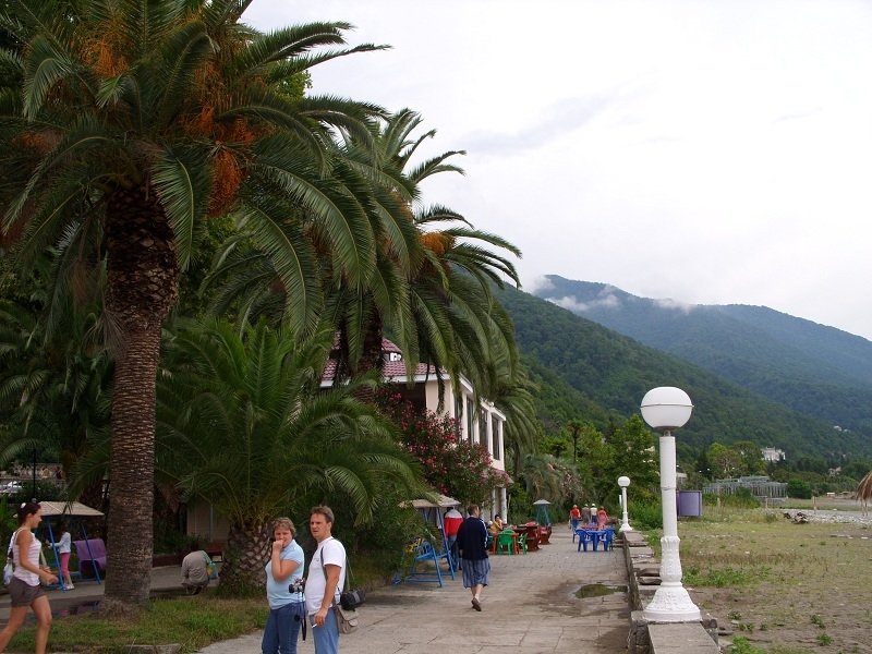 Гагра стала самым популярным курортом Абхазии за это лето