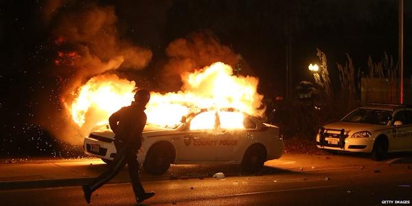 фергюсон, беспорядки|Фото: twitter.com/BBCBreaking фергюсон, беспорядки|Фото: twitter.com/BBCBreaking
