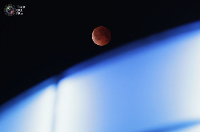 Как проходило полное лунное затмение