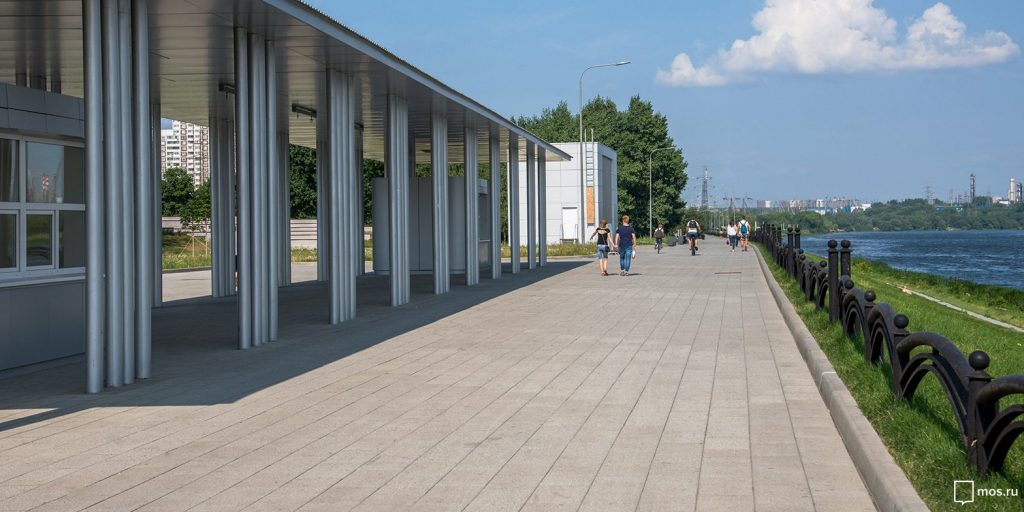 Деревянная терраса с шезлонгами появится в районе Марьино
