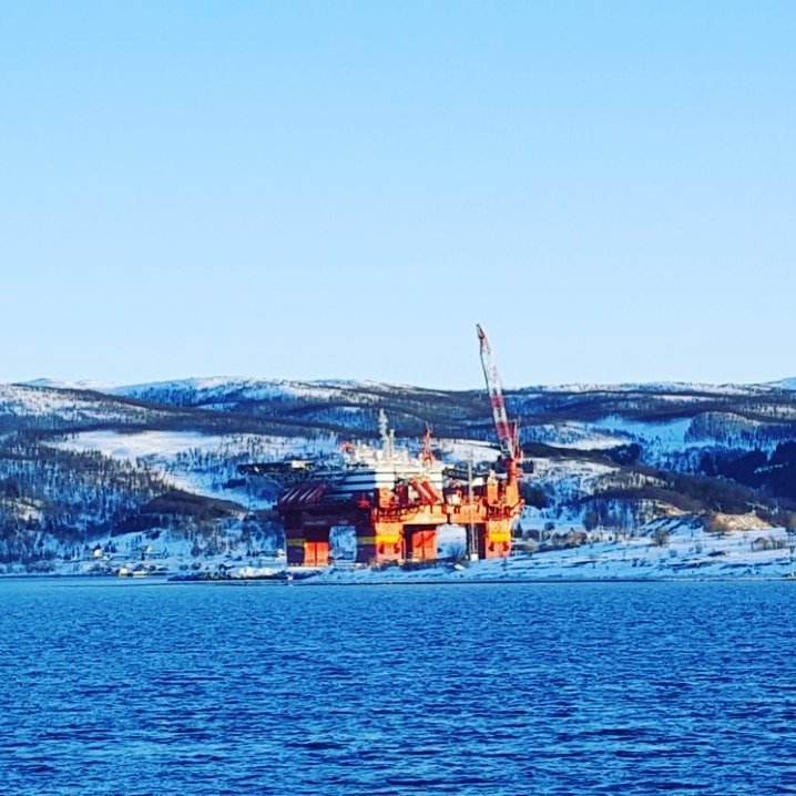 Плавучая гостиница для нефтяников Плавучая гостиница для нефтяников #Норвегия, #природа, #путешествия, #фото