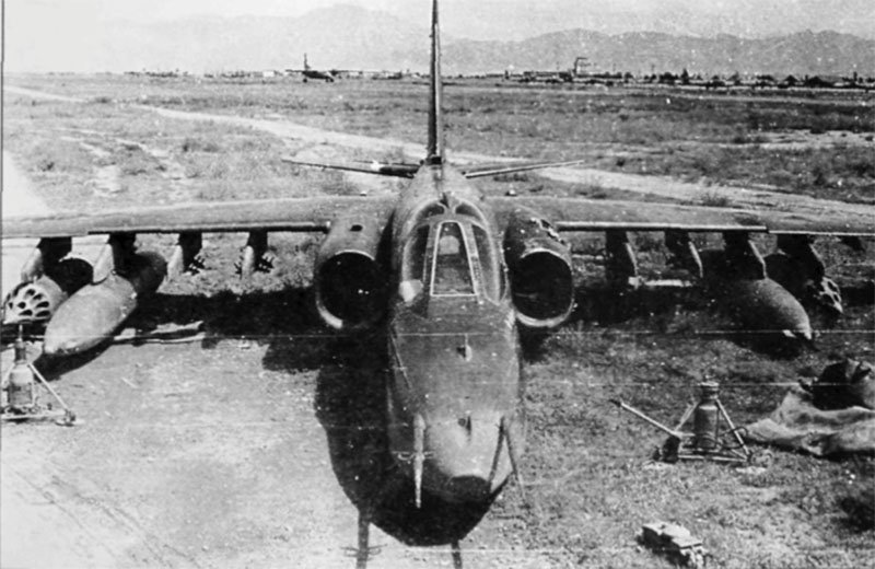 Штурмовик Су-25 в Афганистане Штурмовик Су-25 в Афганистане