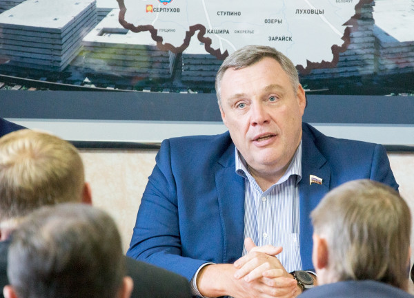 Сыновья экс-министра спорта РФ продолжают давить людей