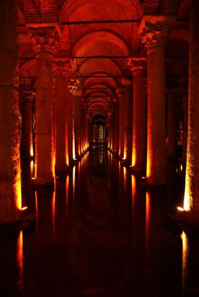 Внутри водохранилища