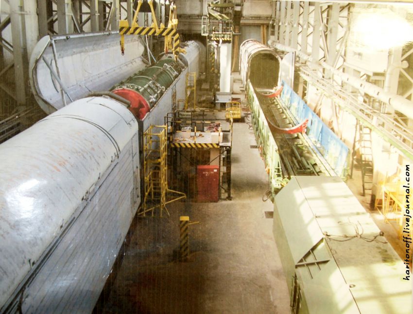 поезд, оружие, экскурсия