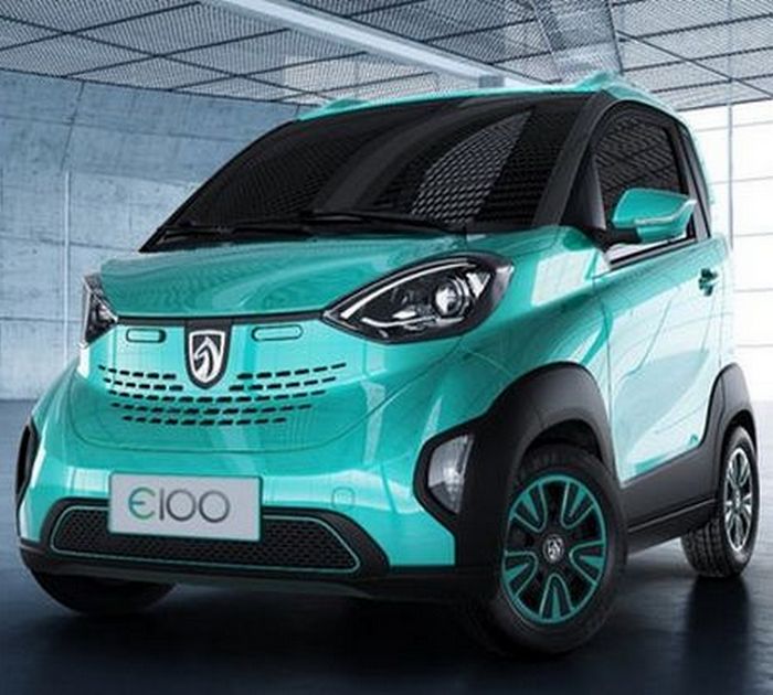 Baojun E100. Baojun E100.
