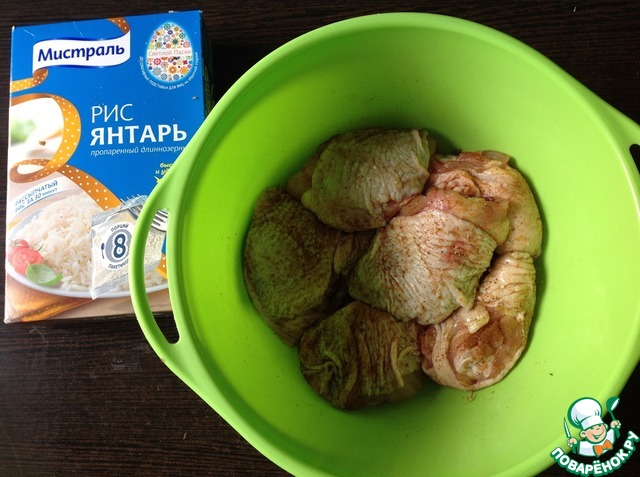 Тушеные куриные бёдра в кефире - очень необычно, но очень вкусно, нежно и сочно Тушеные куриные бёдра в кефире - очень необычно, но очень вкусно, нежно и сочно