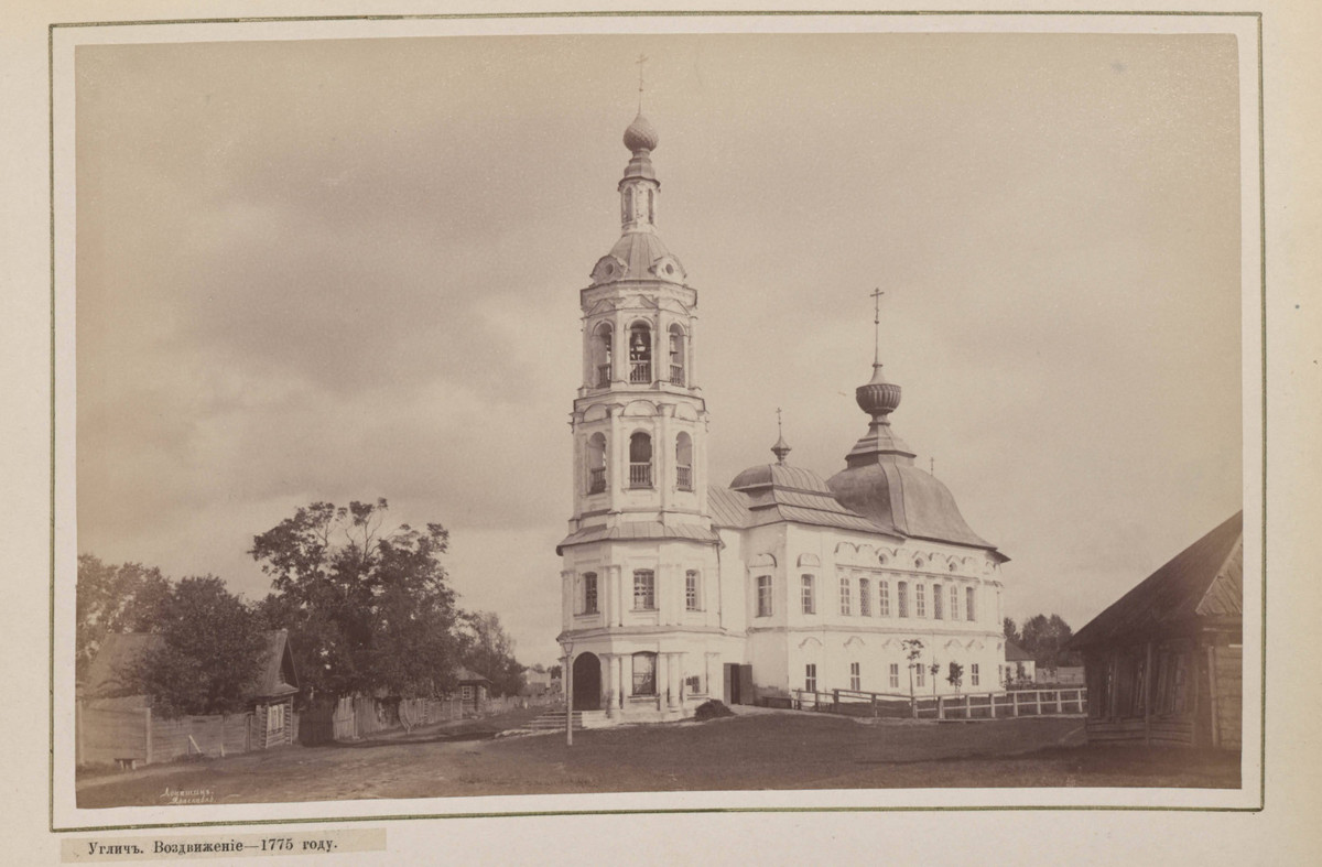 Hramy-goroda-Uglicha-v-starinnyh-foto 24