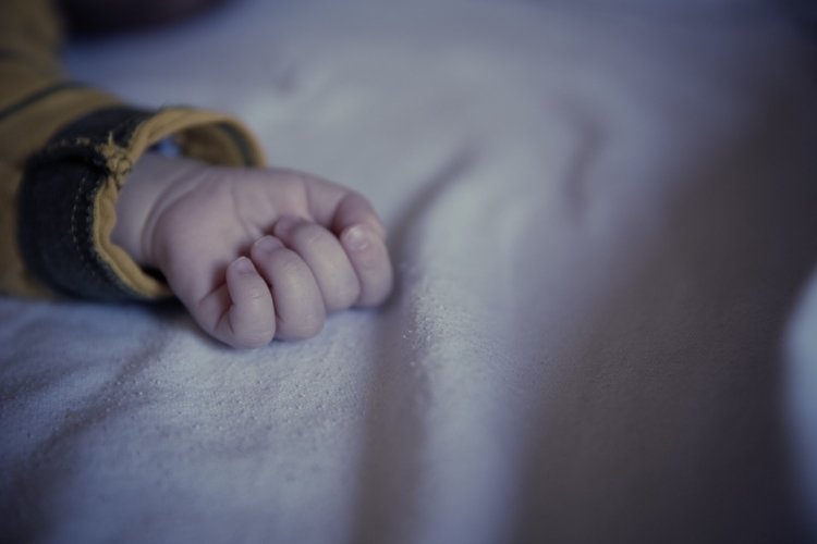 В Ленобласти младенец попал в больницу после падения  с лестницы