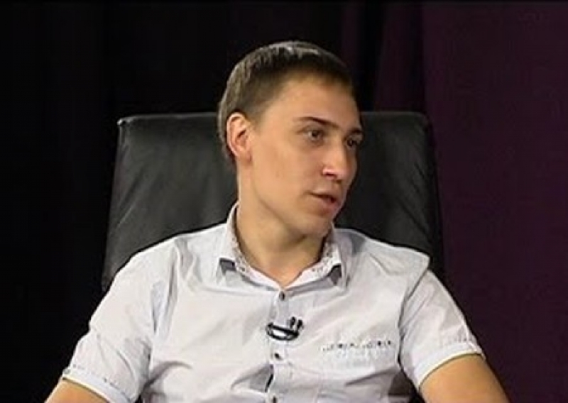 Жители Донбасса должны извиниться перед майдаунами. Жители Донбасса должны извиниться перед майдаунами.