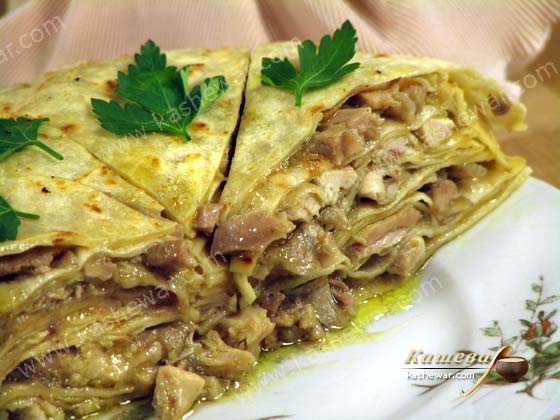Блины из теста варха с курятиной Блины из теста варха с курятиной