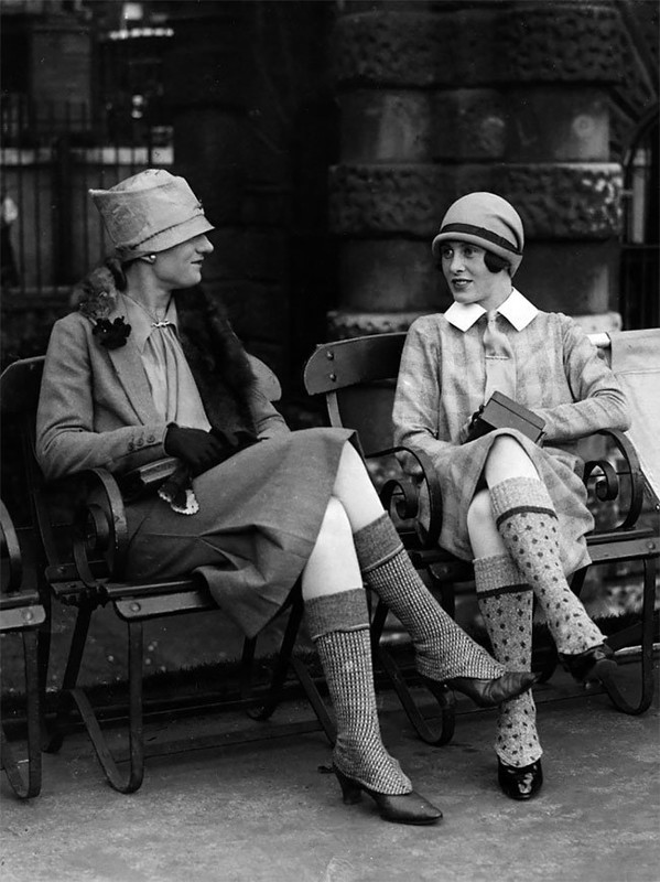Женская мода 1920-х: винтажные фотографии, раскрывающие неповторимый уличный стиль прошлого Женская мода 1920-х: винтажные фотографии, раскрывающие неповторимый уличный стиль прошлого