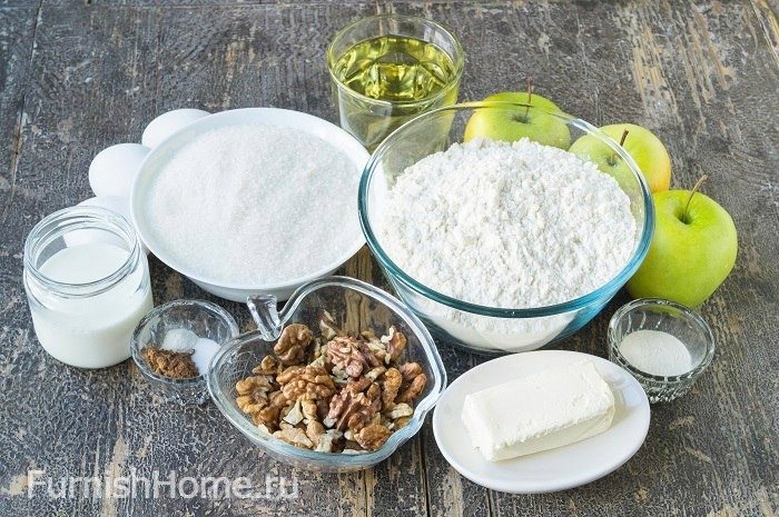 Яблочный пирог с грецкими орехами Яблочный пирог с грецкими орехами