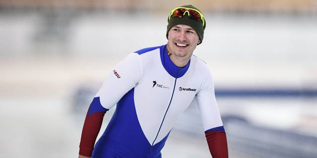 Конькобежец Кулижников победил на дистанции 500 метров на Всероссийских соревнованиях
