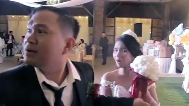 Видео: Страшный шторм на Филиппинах сорвал свадебную церемонию