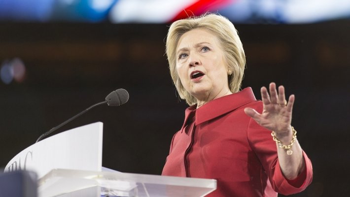 Клинтон неприкасаемая: Пушков объяснил причину безнаказанности экс-первой леди США