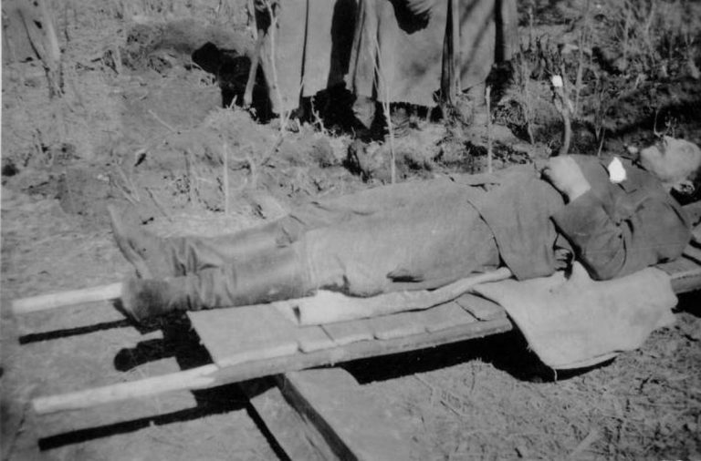 Почему гитлеровцы с почестями похоронили советского генерала Михаила Ефремова