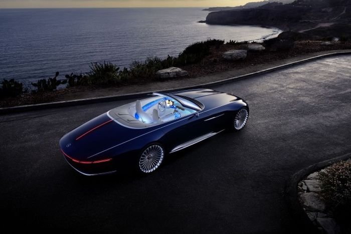 Daimler представил концептуальный кабриолет Vision Mercedes-Maybach 6 Daimler представил концептуальный кабриолет Vision Mercedes-Maybach 6