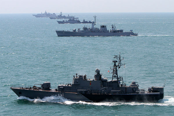 ВМС Турции перехватили греческий эсминец