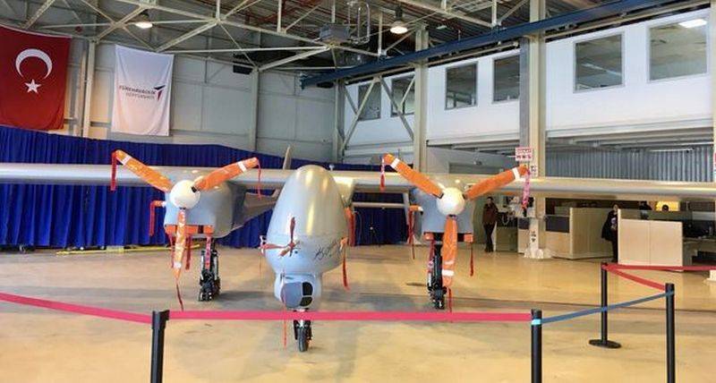 В Турции показали новый разведывательно-ударный БЛА YFYK (Anka-2)