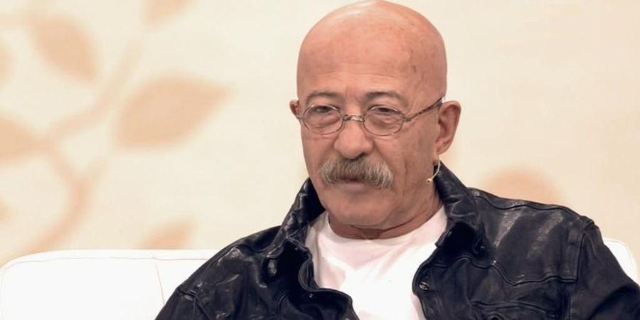 "Либо мы великая Россия, либо мы каршеринг": Розенбаум назвал засилье иностранных слов угрозой нацбезопасности