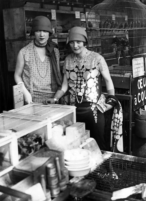 Женская мода 1920-х: винтажные фотографии, раскрывающие неповторимый уличный стиль прошлого Женская мода 1920-х: винтажные фотографии, раскрывающие неповторимый уличный стиль прошлого