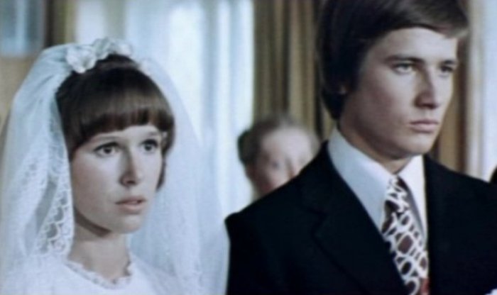 Кадр из фильма *Школьный вальс*, 1977 | Фото: kino-teatr.ru Кадр из фильма *Школьный вальс*, 1977 | Фото: kino-teatr.ru