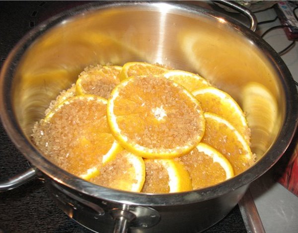 Как приготовить десерт "Карамелизированные апельсины"