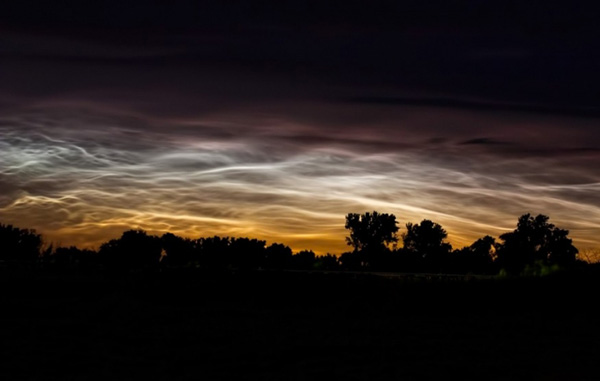 tornado-molniyami-ohotnik-krasivye-fotografii-neobychnye-fotografii