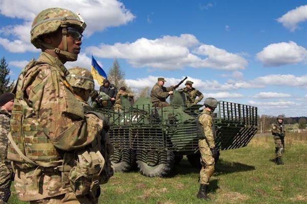 на помощь ВСУ прибыли американские подразделения Конфликт в Донбассе