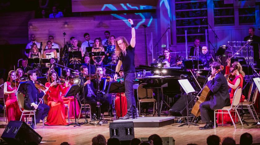 Queen & ABBA Symphony: Show Must Go On