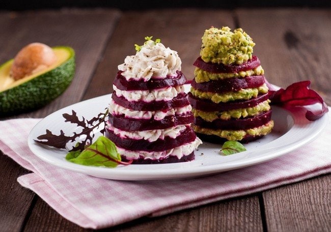 Новые рецепты модных и вкусных салатов на Новый Год Новые рецепты модных и вкусных салатов на Новый Год