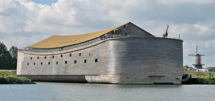Голландец построил копию Ноева ковчега
