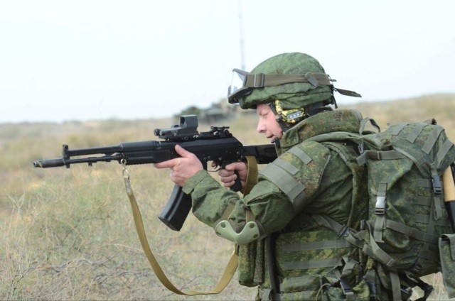 Минобороны: армия получит экипировку "солдата будущего" в октябре